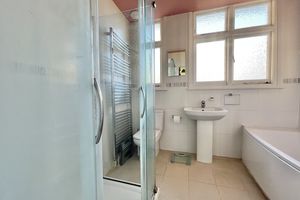 Photo 30- click for photo gallery